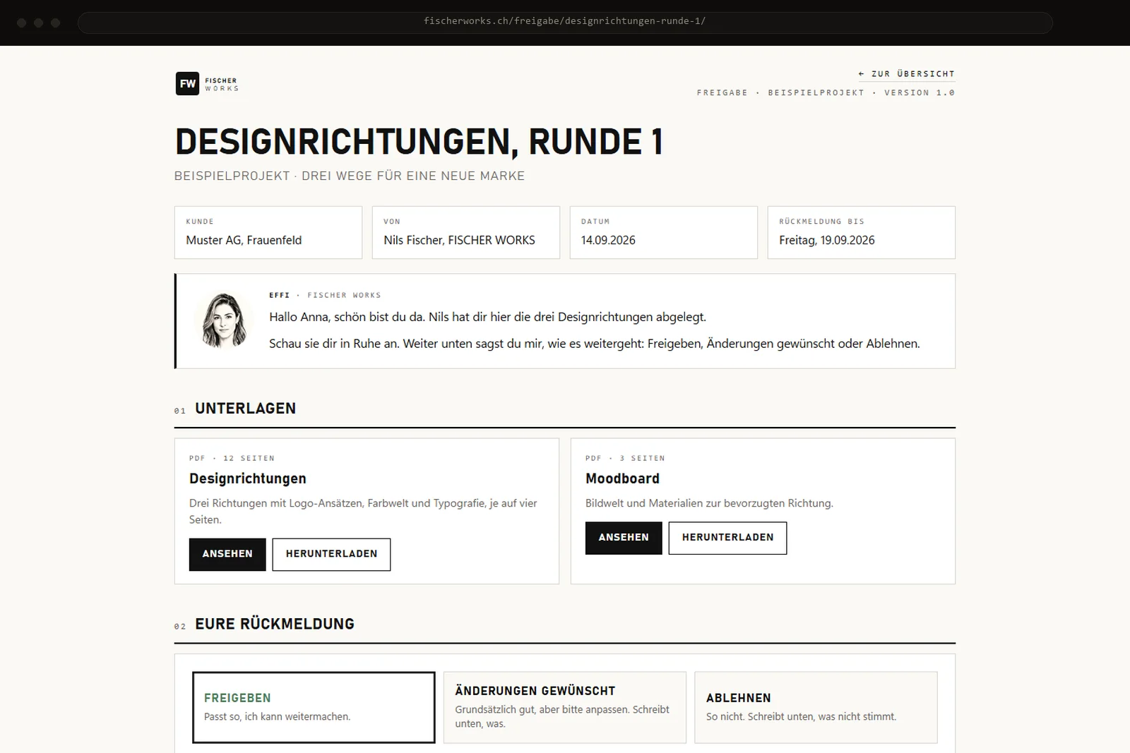 Freigabe-Seite im Browser: Designrichtungen ansehen, mit den Optionen freigeben, Änderungen wünschen oder ablehnen
